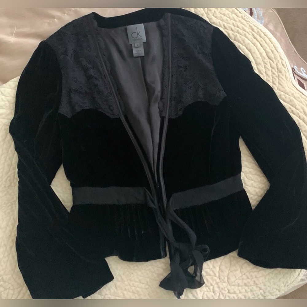 CK Calvin Klein Black Velvet & Satin Jacket With Lace, Size: 6, EUC (PM-33) - Picture 4 of 9
